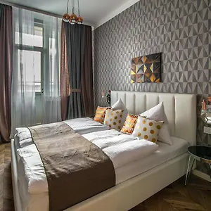 Executive Bright Apt. By Ruterra Apartament
